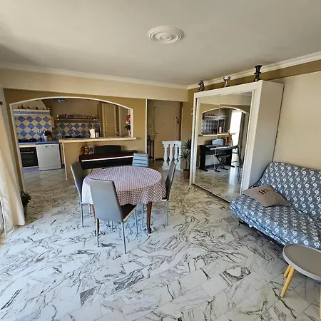 Au Calme Et 2 Pas De La Apartamento Nice
