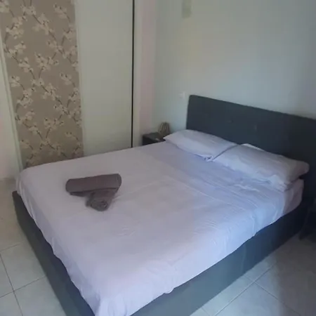Au Calme Et 2 Pas De La Apartamento *